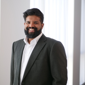 Dr Arun Sett